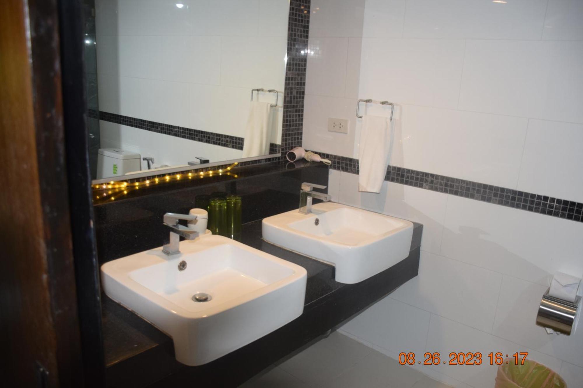 Kalim Residence Patong Екстериор снимка